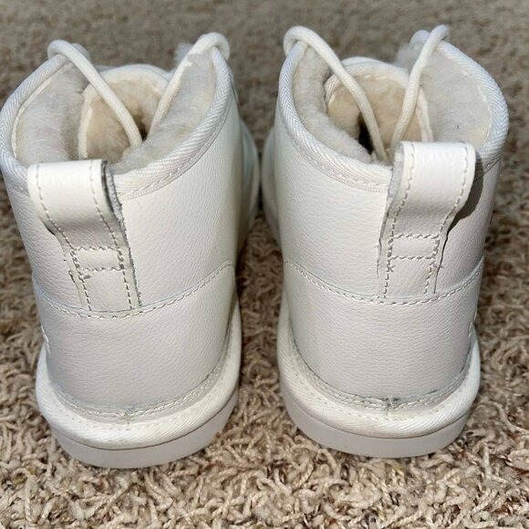 UGG Men\'s Neumel Broken Logo Chukka Boots White, Size 9 main image 5